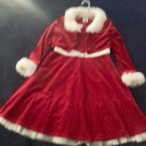 Girls size 10 red dress. Maker is Bonnie Jean. Cute for Christmas/Valentines Day
